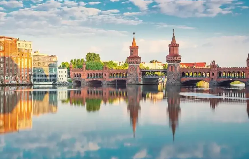 Green Spree Tour – 2 Hour Berlin river cruise