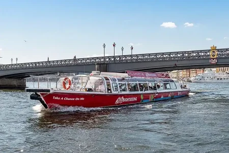 RED Sightseeing Stockholm bus + Winter Waterways Tour + Fotografiska