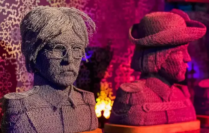 Amsterdam Icebar + Ripley’s Believe It or Not!