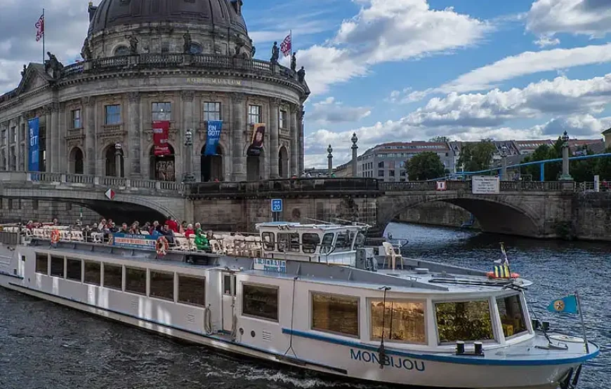 Historical City Cruise | Stern + Kreis