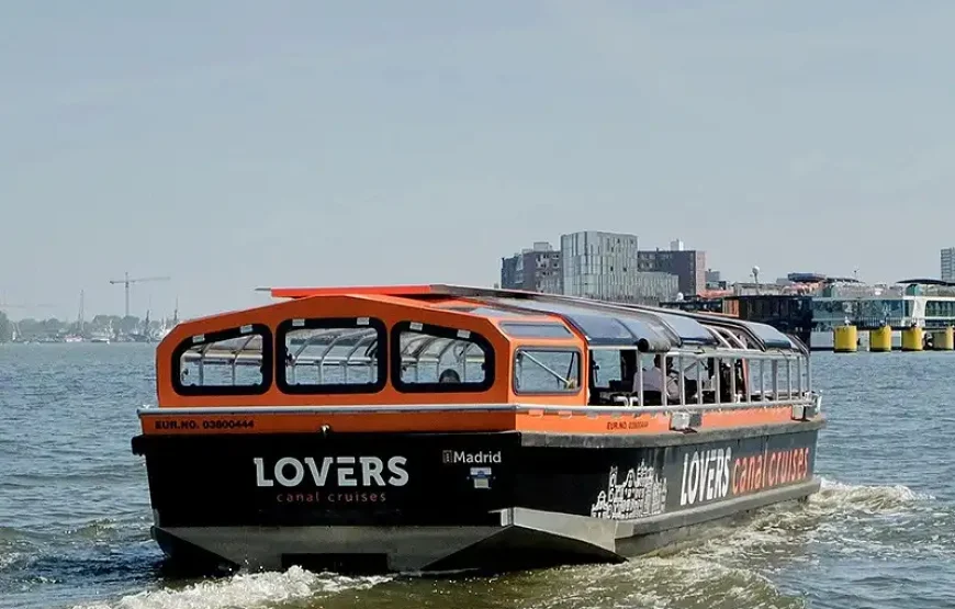 Semi-Open Boat Cruise in Amsterdam