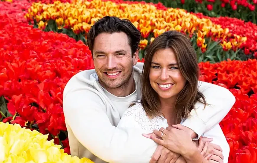 From Amsterdam: Keukenhof Gardens & Tulip Experience Tour