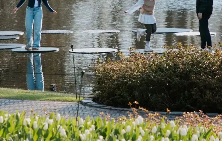 Keukenhof + Countryside and Windmills tour