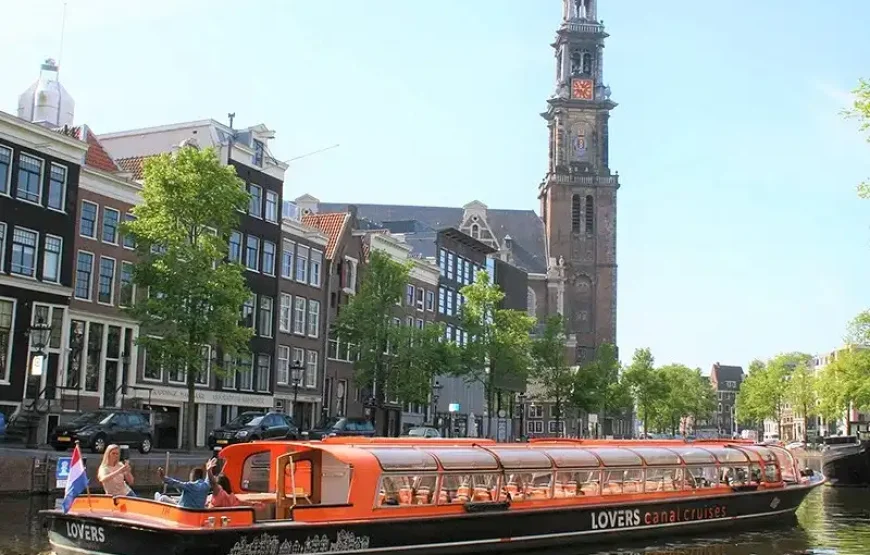 1 hour Amsterdam Canal Cruise Rijksmuseum