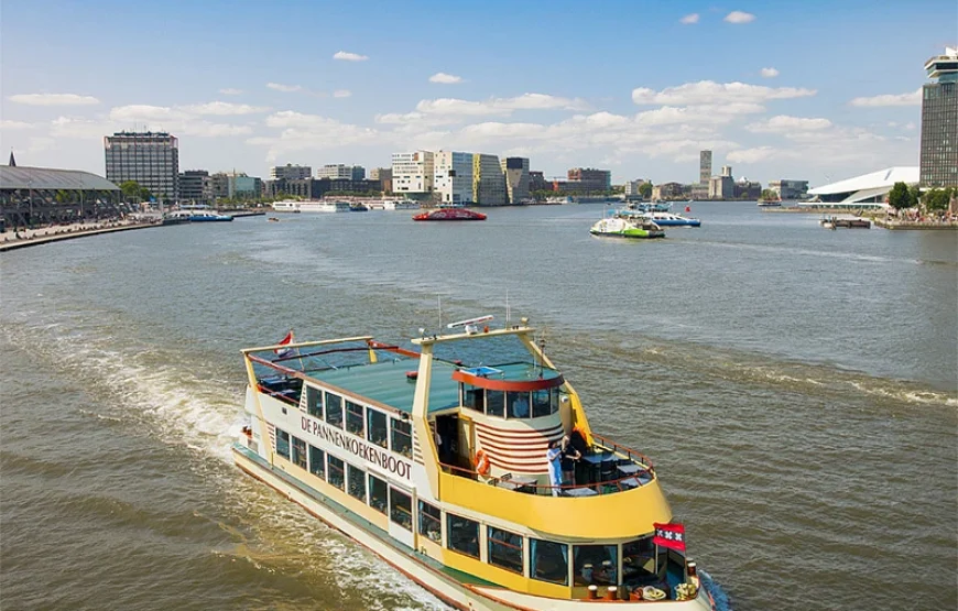 Pannenkoekenboot Amsterdam